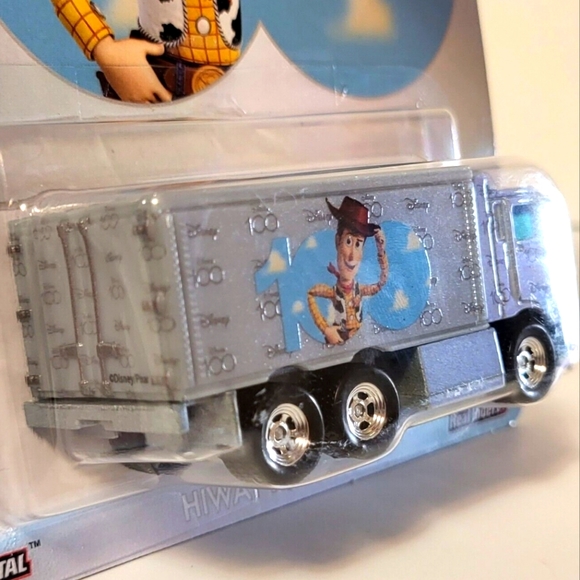 Hot Wheels Premium Disney 100 - Woody Allen from Toy Story NWT - Picture 3 of 4